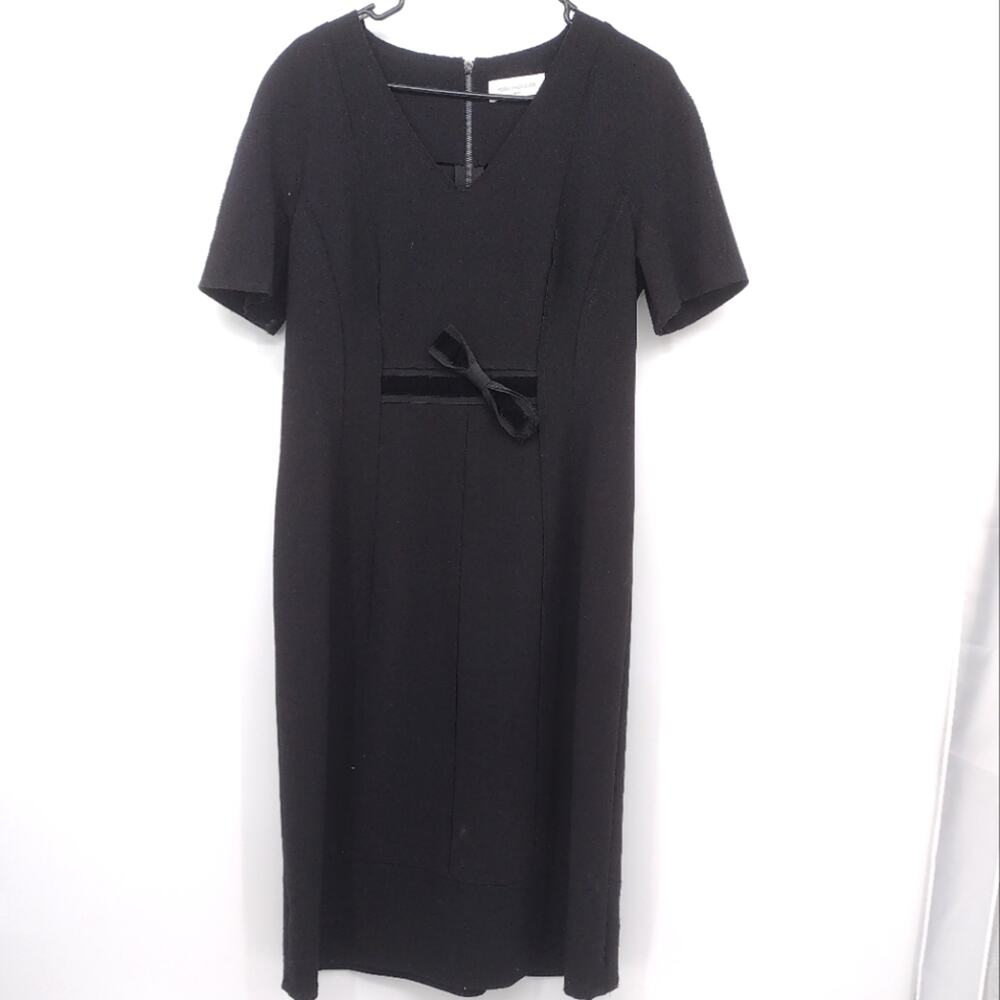 15 Maria Grazia Severi White Black v-neck short sleeve midi dress velvet bow